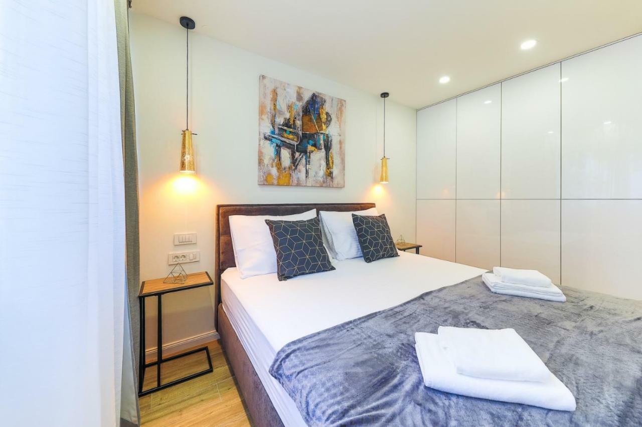 Onesta Apartment Сплит Екстериор снимка