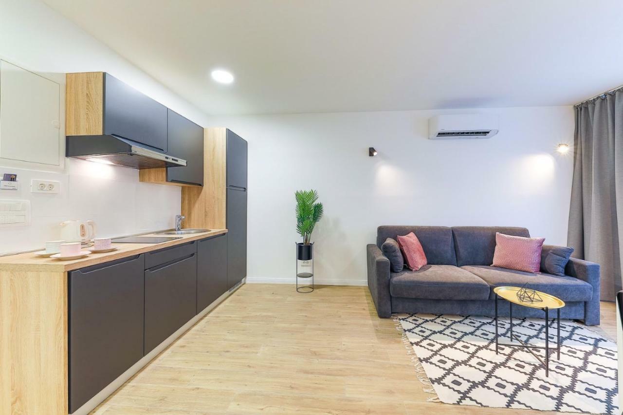 Onesta Apartment Сплит Екстериор снимка